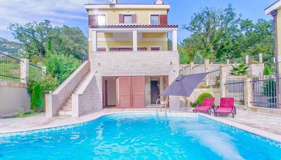 Sunbreeze Delux Vilas Budva Exteriör bild